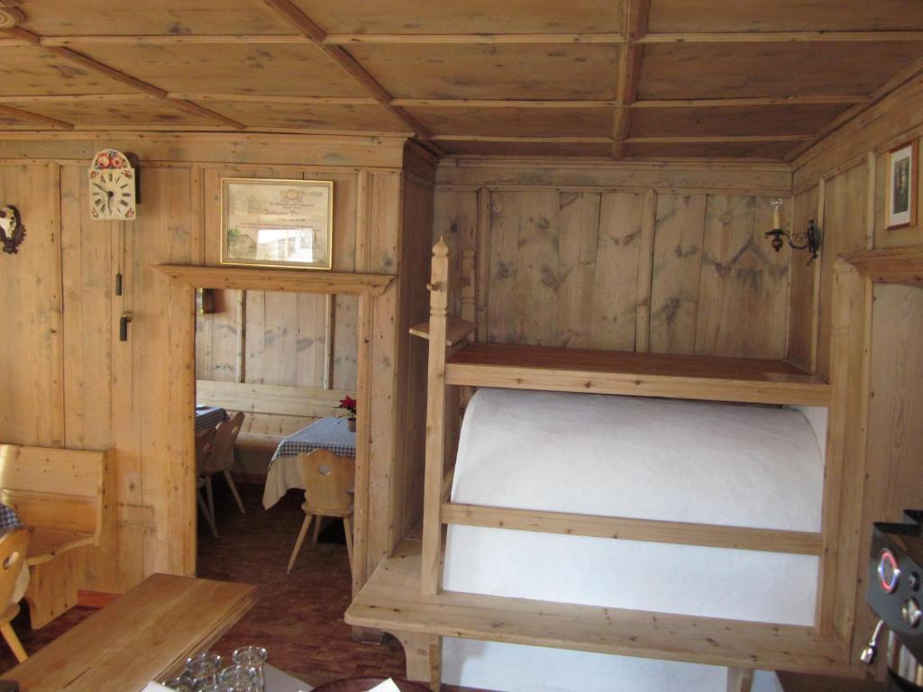 Ansitz Goller Hotel Rasun di Sopra Ngoại thất bức ảnh
