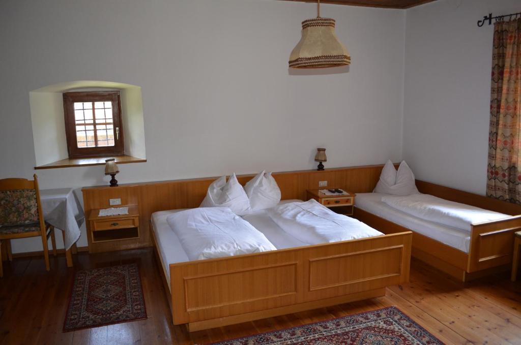 Ansitz Goller Hotel Rasun di Sopra Phòng bức ảnh